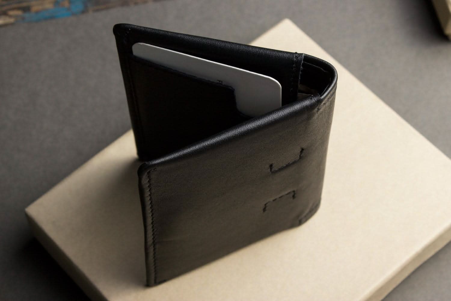Slim Leather Bifold for Men - Zhoras333 US