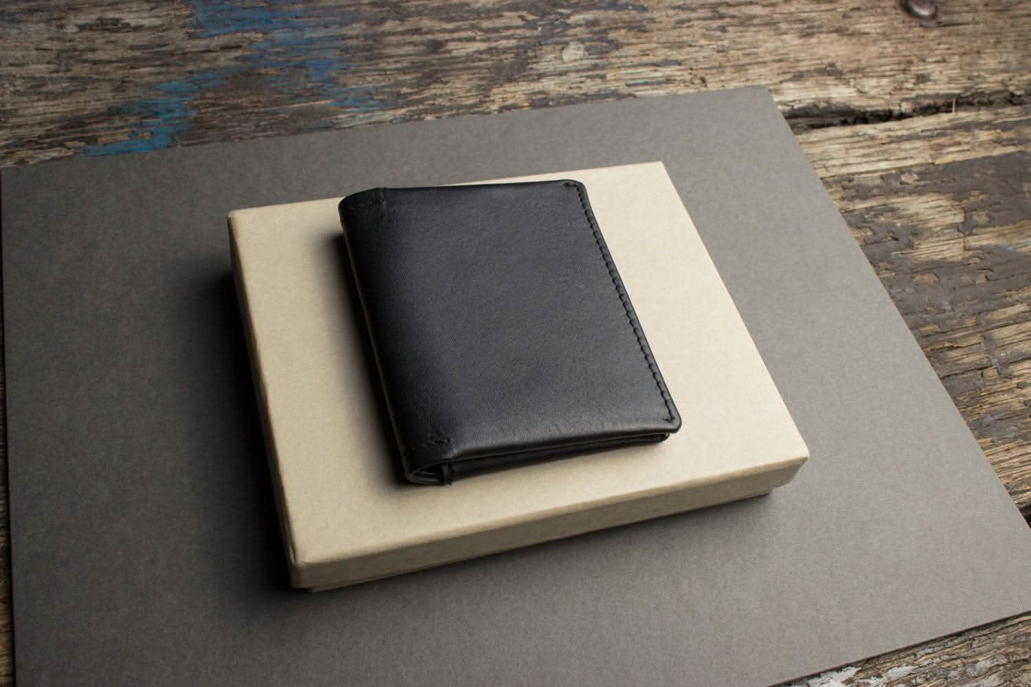 Slim Leather Bifold for Men - Zhoras333 US