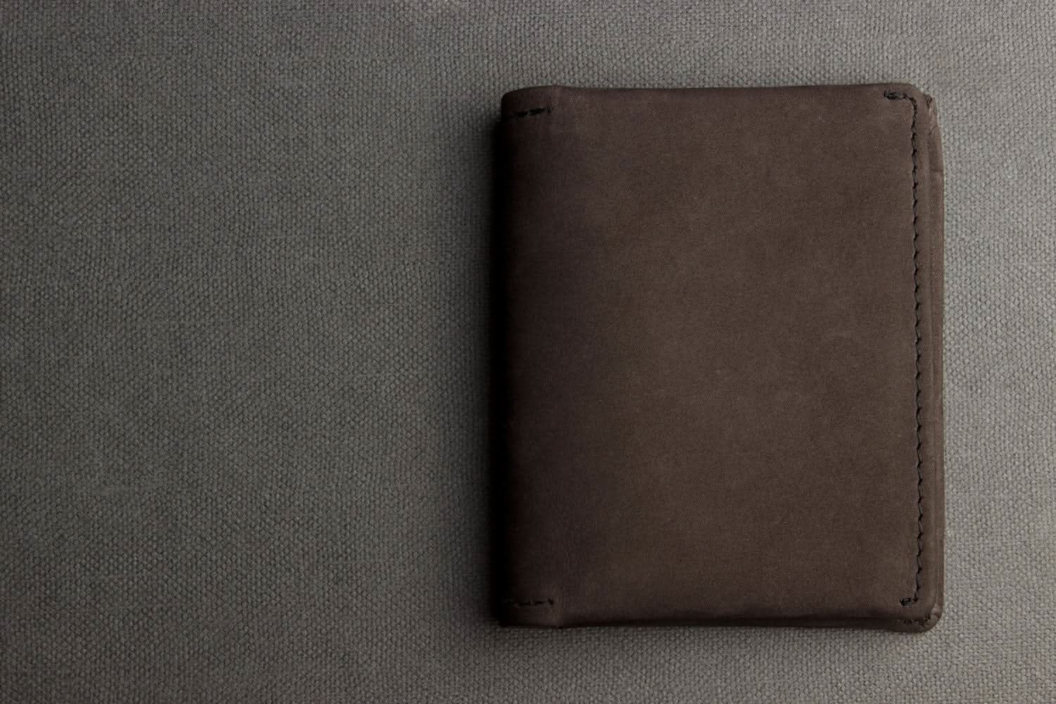Slim Leather Bifold for Men - Zhoras333 US