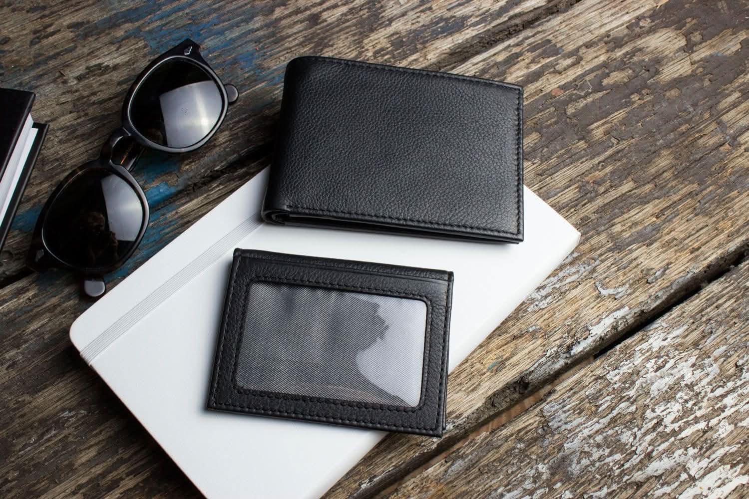 Cowhide Bifold Wallet with ID Window - Zhoras333 US