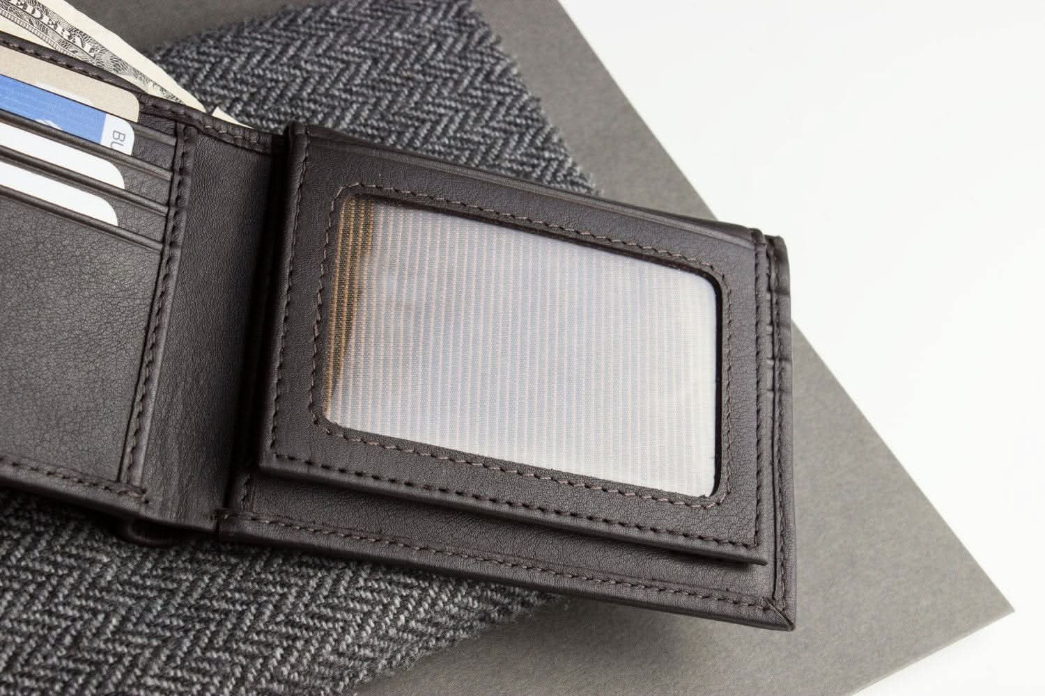 Cowhide Bifold Wallet with ID Window - Zhoras333 US