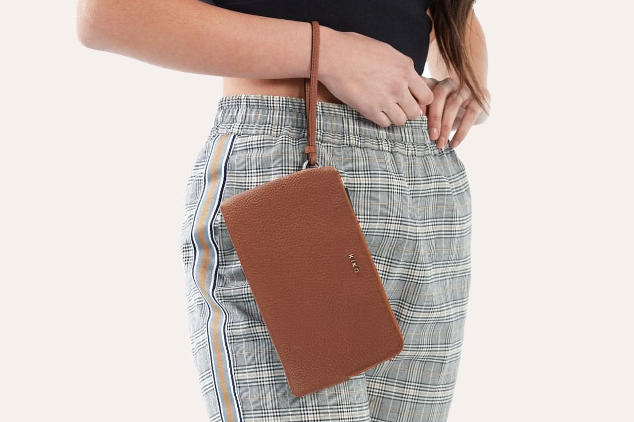 Pebble Double - Zip Wrist Wallet - Zhoras333 US