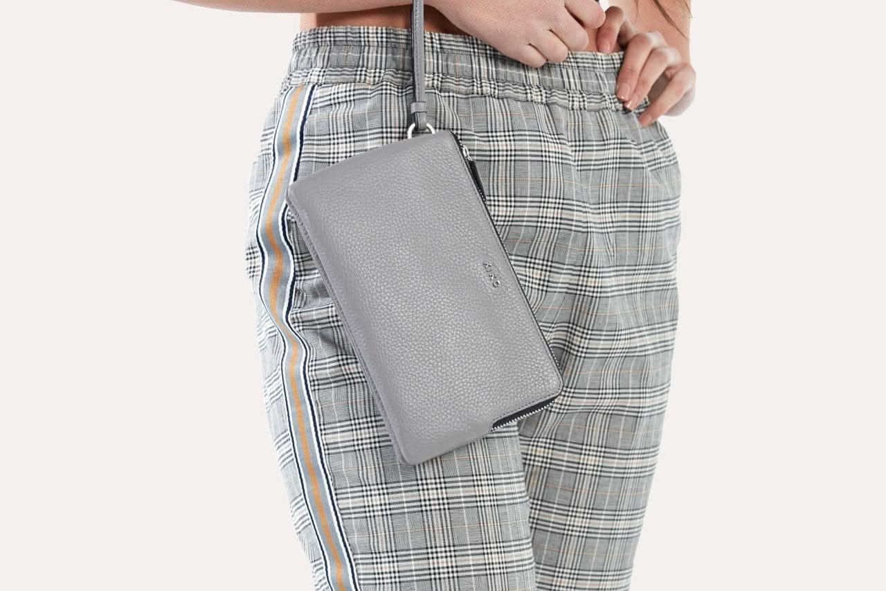 Pebble Double - Zip Wrist Wallet - Zhoras333 US